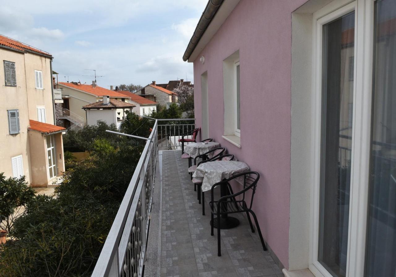 Apartment Manigo Supetar Zewnętrze zdjęcie